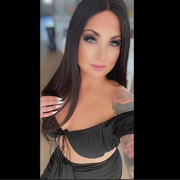 Meet your Posher, Kelly - Picture 1 of 1